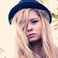 nina_nesbitt