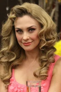 aracely_arambula