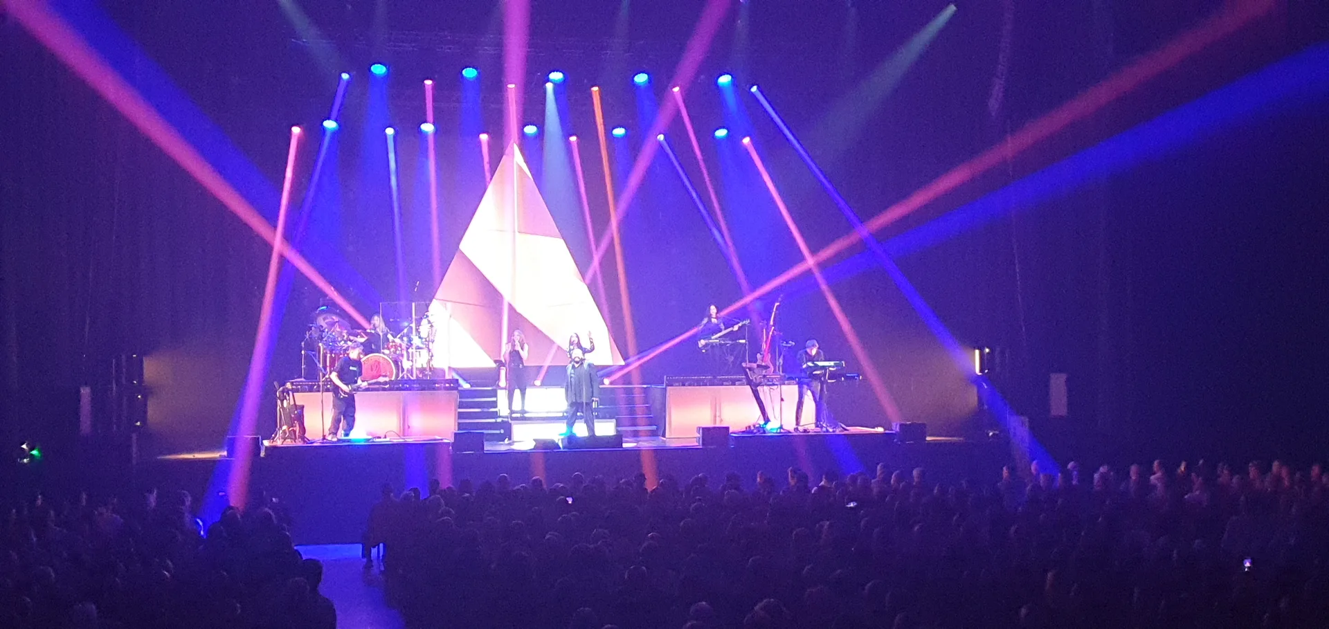 Alphaville на концерте в EmslandArena, 2024