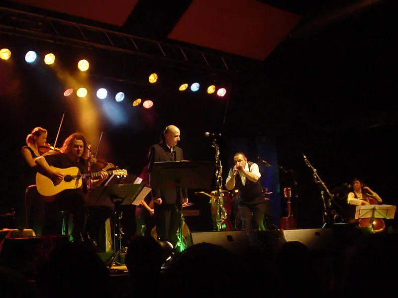 ASP и Chamber на совместном выступлении Once in a Lifetime, концертный кадр 2006 года