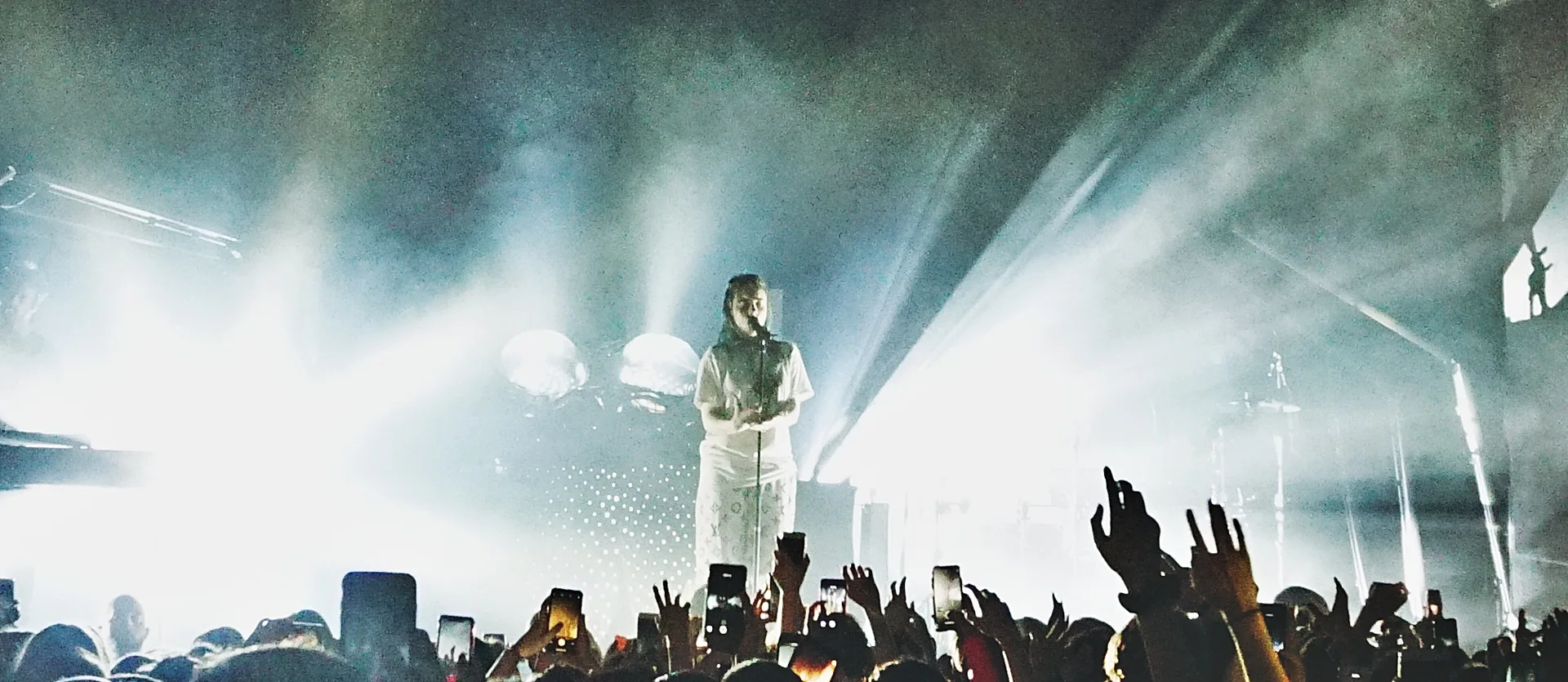 Billie Eilish на концерте в O2 Institute Birmingham (2019)