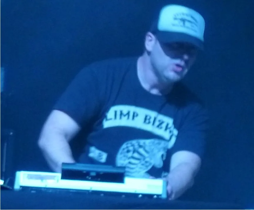 DJ Lethal на концерте, 2011