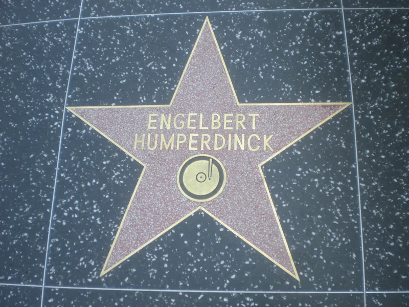 Звезда Engelbert Humperdinck на Голливудской Аллее славы, 2009
