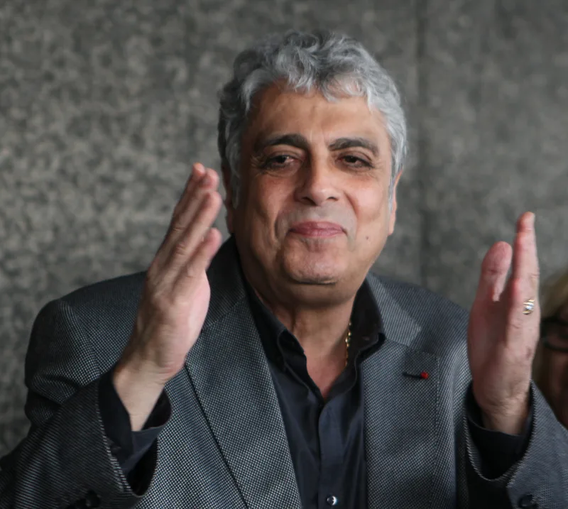 Энрико Массиас в Тель-Авиве после выступления, 2011