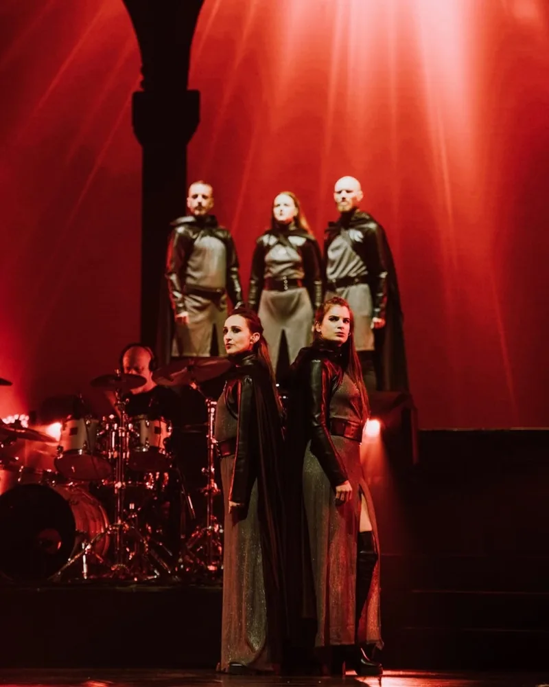 Сцена концертного шоу ERA The Live Experience