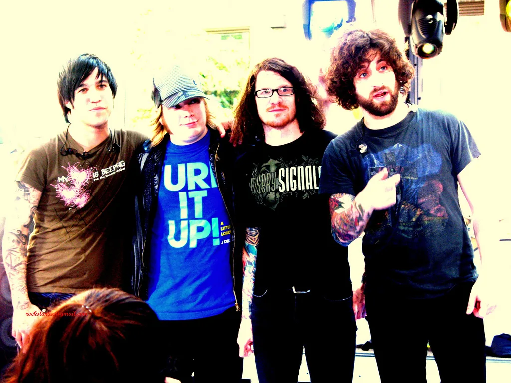 Fall Out Boy на выступлении в 2007 году