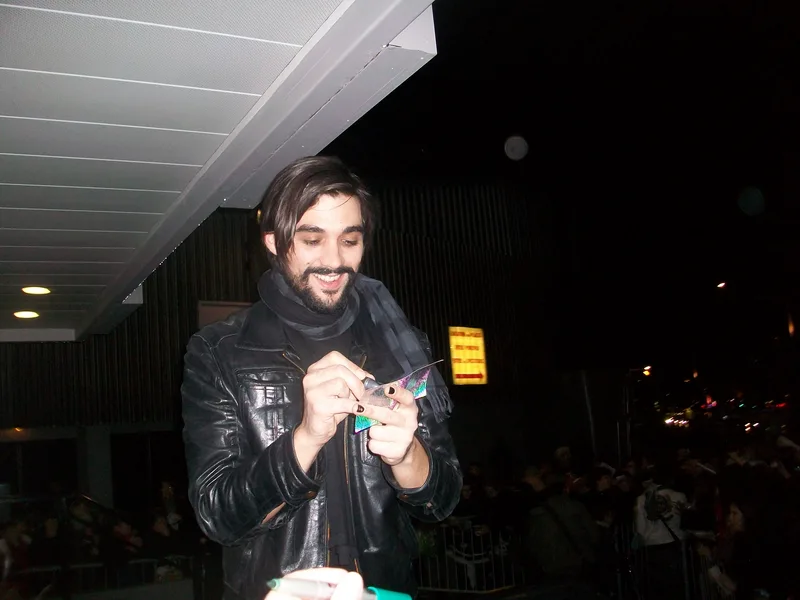 Флоран Мот после спектакля Mozart, l’opéra rock в Париже, 2009 год