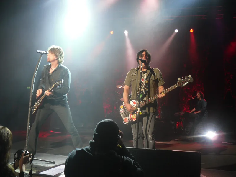 Goo Goo Dolls на сцене в Лондоне, 2010