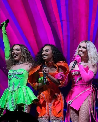 Little Mix на концерте Confetti Tour в Лидсе, 2022 (живое выступление)