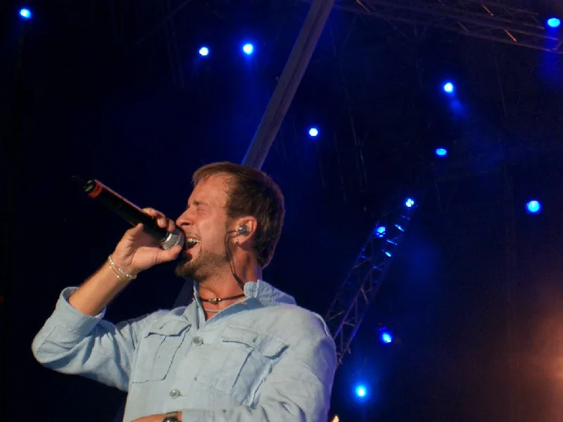 Марко Мазини на сцене, концертное фото в Турине