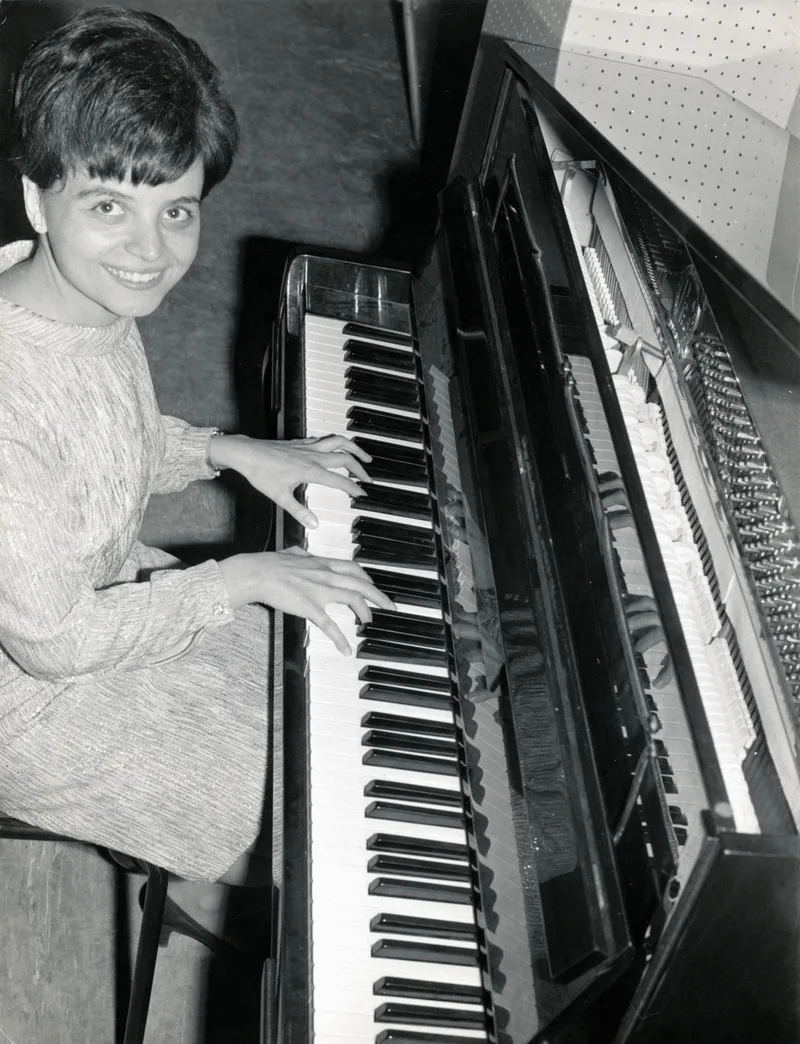 Мариэле Вентре за пианино, 1967