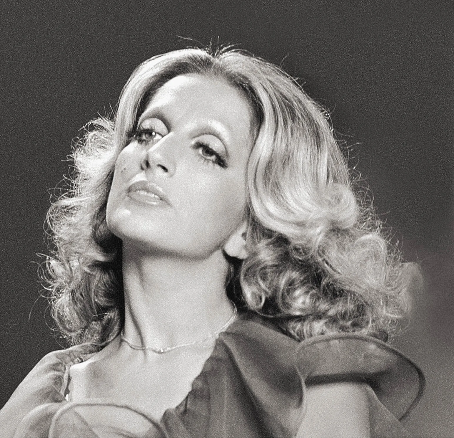 Мина (Анна Мария Маццини), портрет, 1970