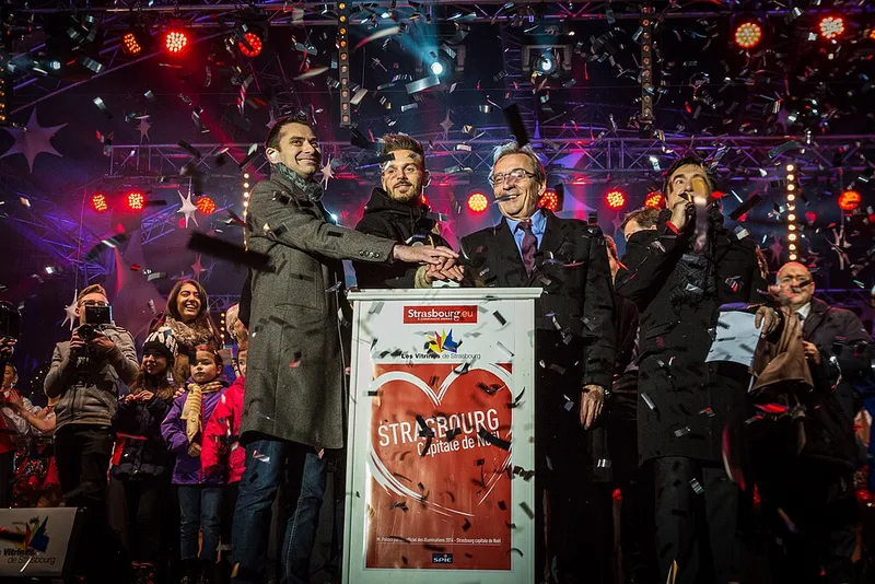 M. Pokora на сценическом мероприятии в Страсбурге, 2014