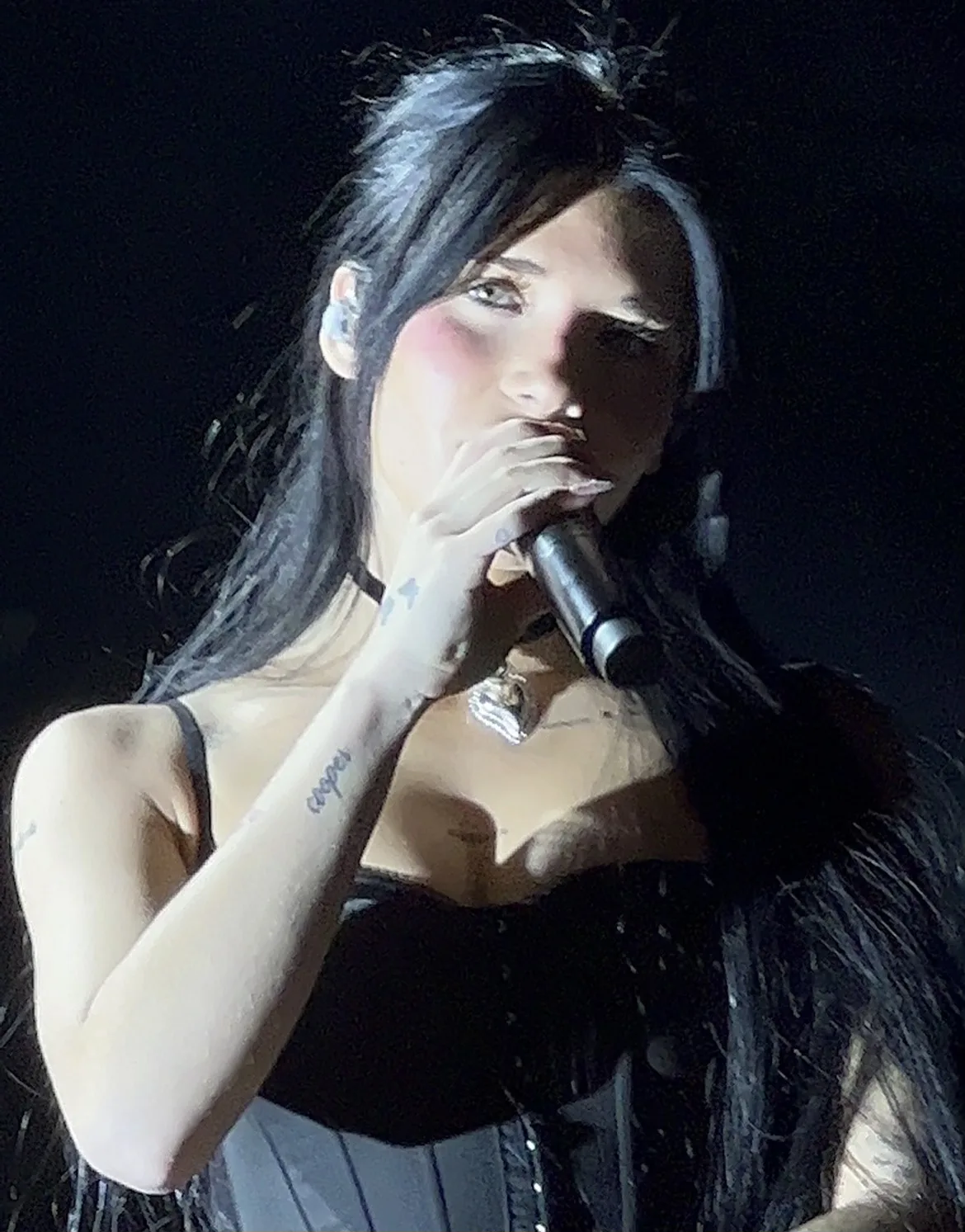 Nessa Barrett на концерте (Irving Plaza), выступление в Нью-Йорке