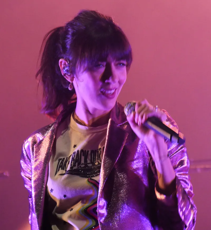 Нольвенн Леруа на концерте в Кламаре, 2018