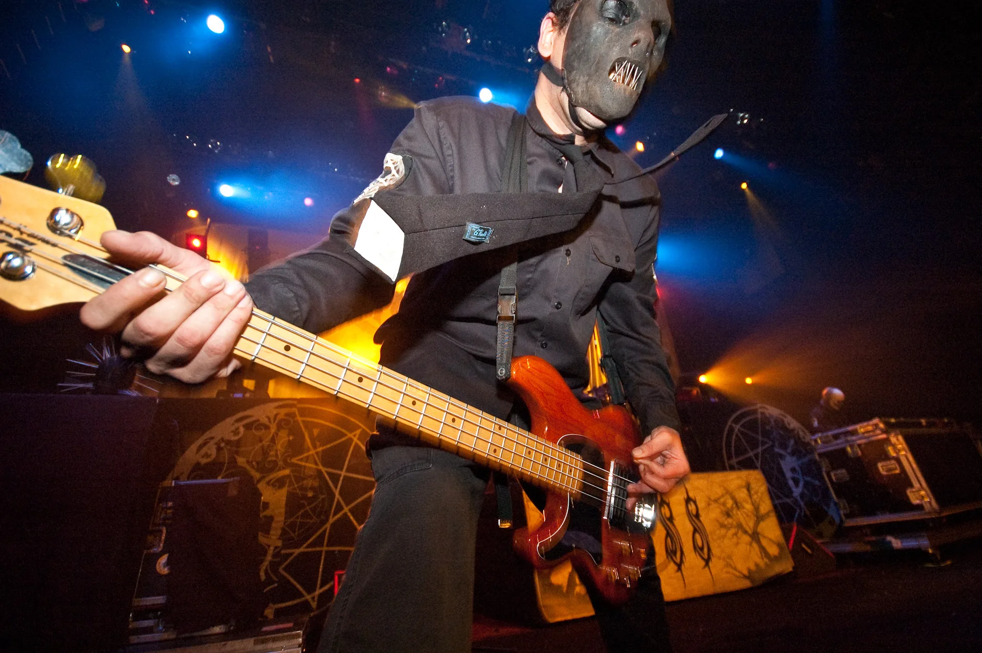 Paul Gray со Slipknot на концерте, 2005
