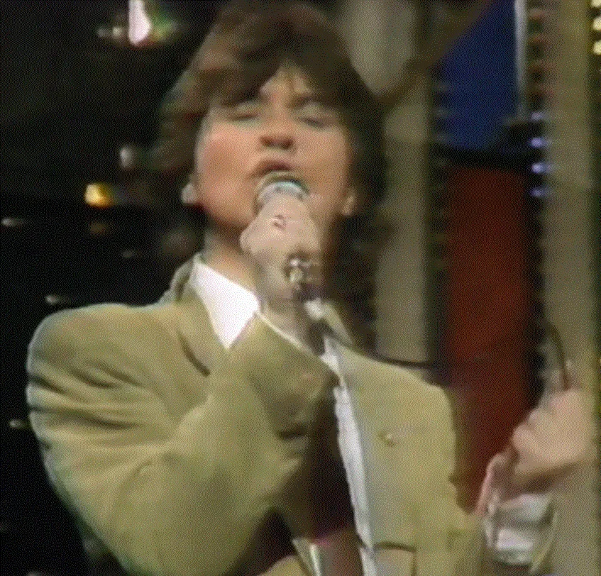 Pupo на сцене фестиваля Сан-Ремо, 1980