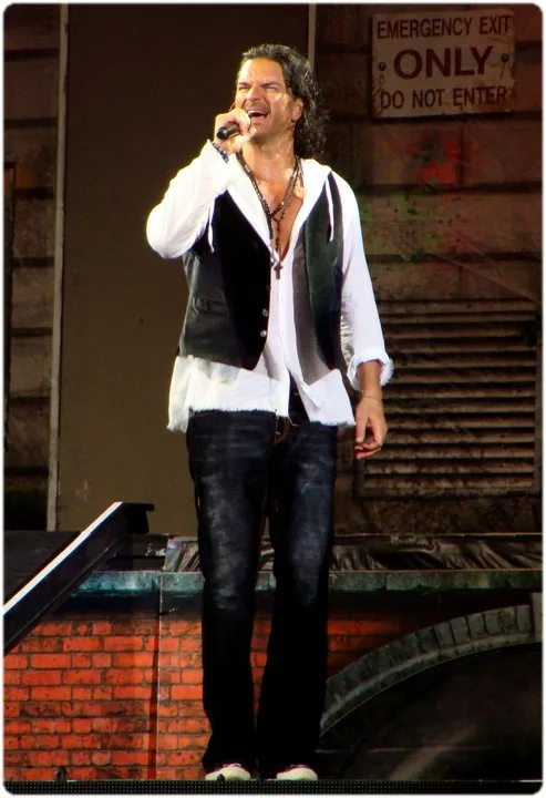 Рикардо Архона на сцене фестиваля Viña del Mar, 2010 год