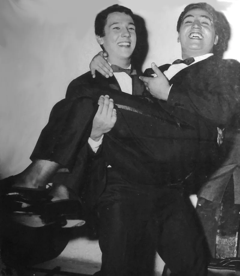 Робертино и Марио Треви на фестивале в Неаполе, 1964 год, фото