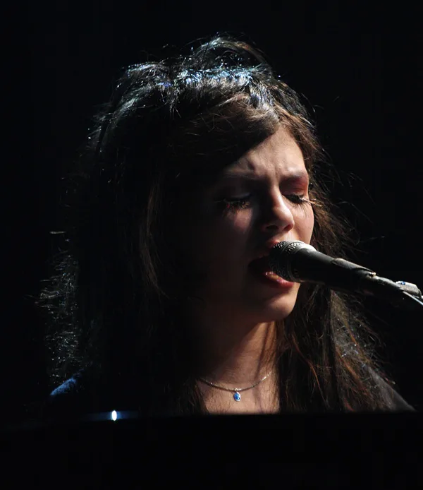 Soap&Skin на концерте, 2009