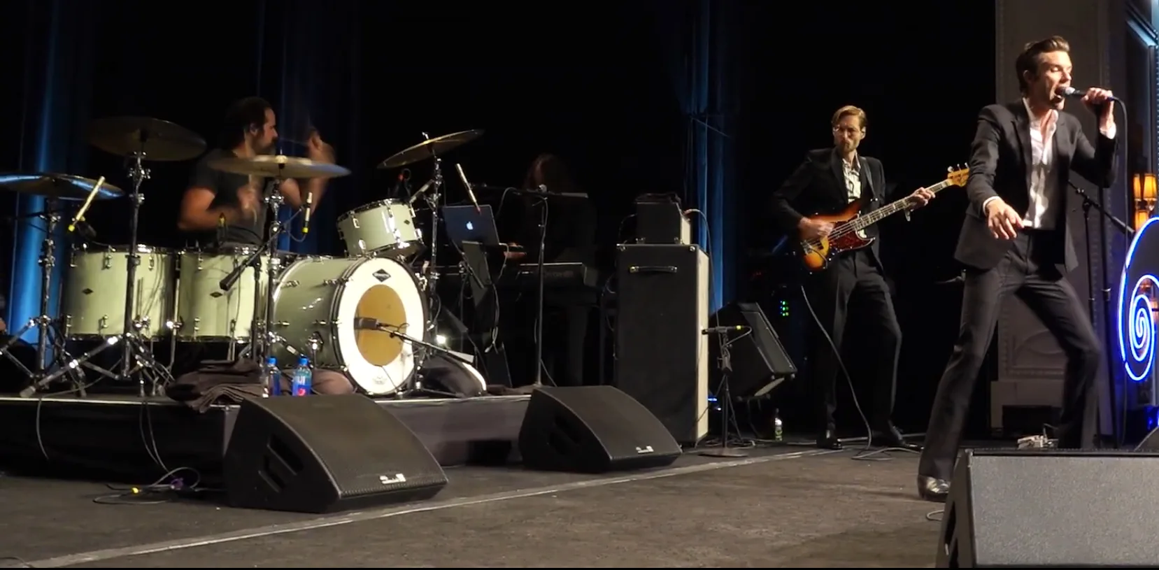 The Killers на сцене, концертное фото (Лас-Вегас, 2019)