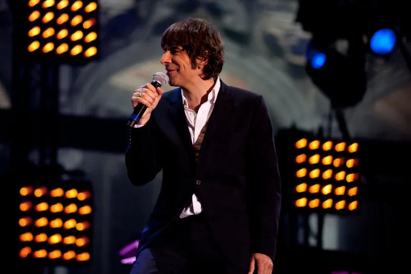 Thomas Fersen на выступлении, Fête de la Fédération Wallonie-Bruxelles, 2011